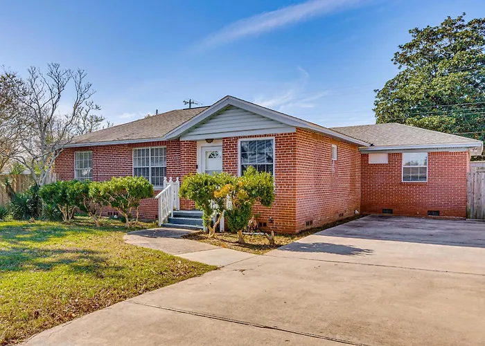4 Mi To Nas Pensacola! Family Getaway W/ Pool * Pensacola