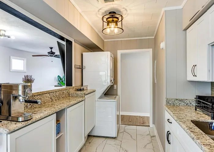 Holiday home 4 Mi To Nas Pensacola! Family Getaway W/ Pool *