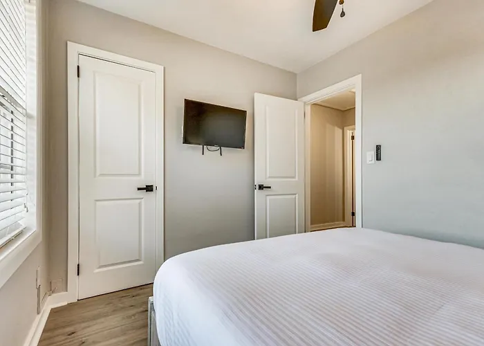 4 Mi To Nas Pensacola! Family Getaway W/ Pool * Pensacola