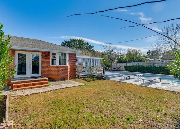 4 Mi To Nas Pensacola! Family Getaway W/ Pool Holiday home Pensacola